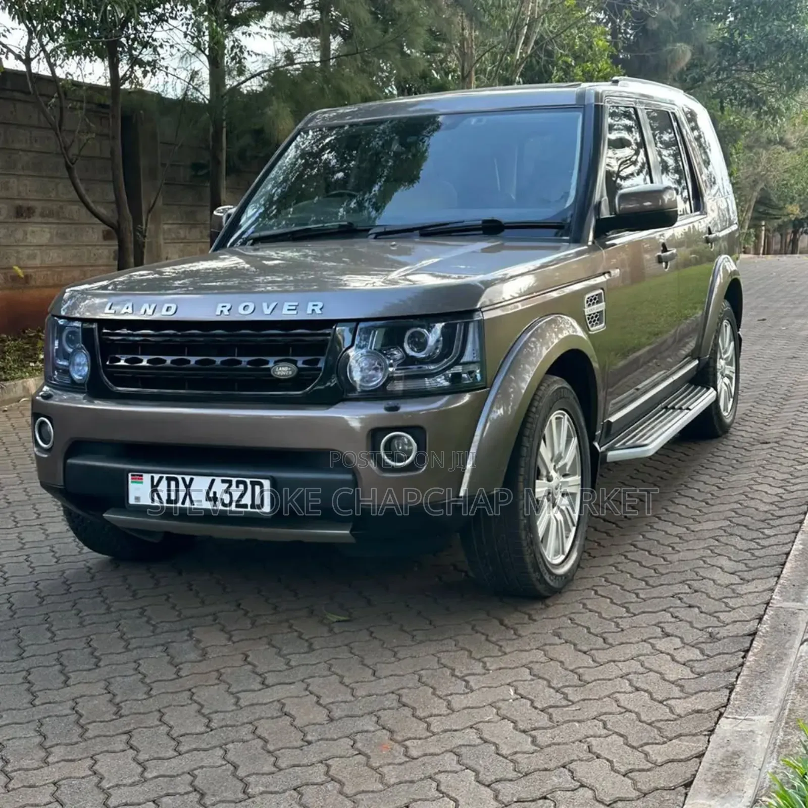 Land Rover Discovery 2013 Gray