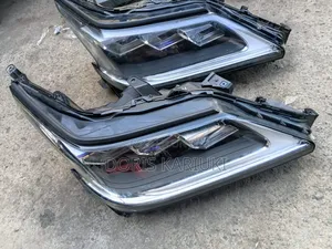 Lexus 570 Headlights