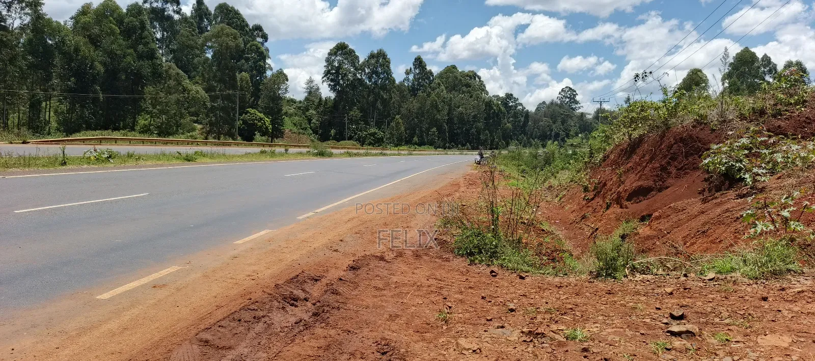 Karatina / Dem 1/2 Acre