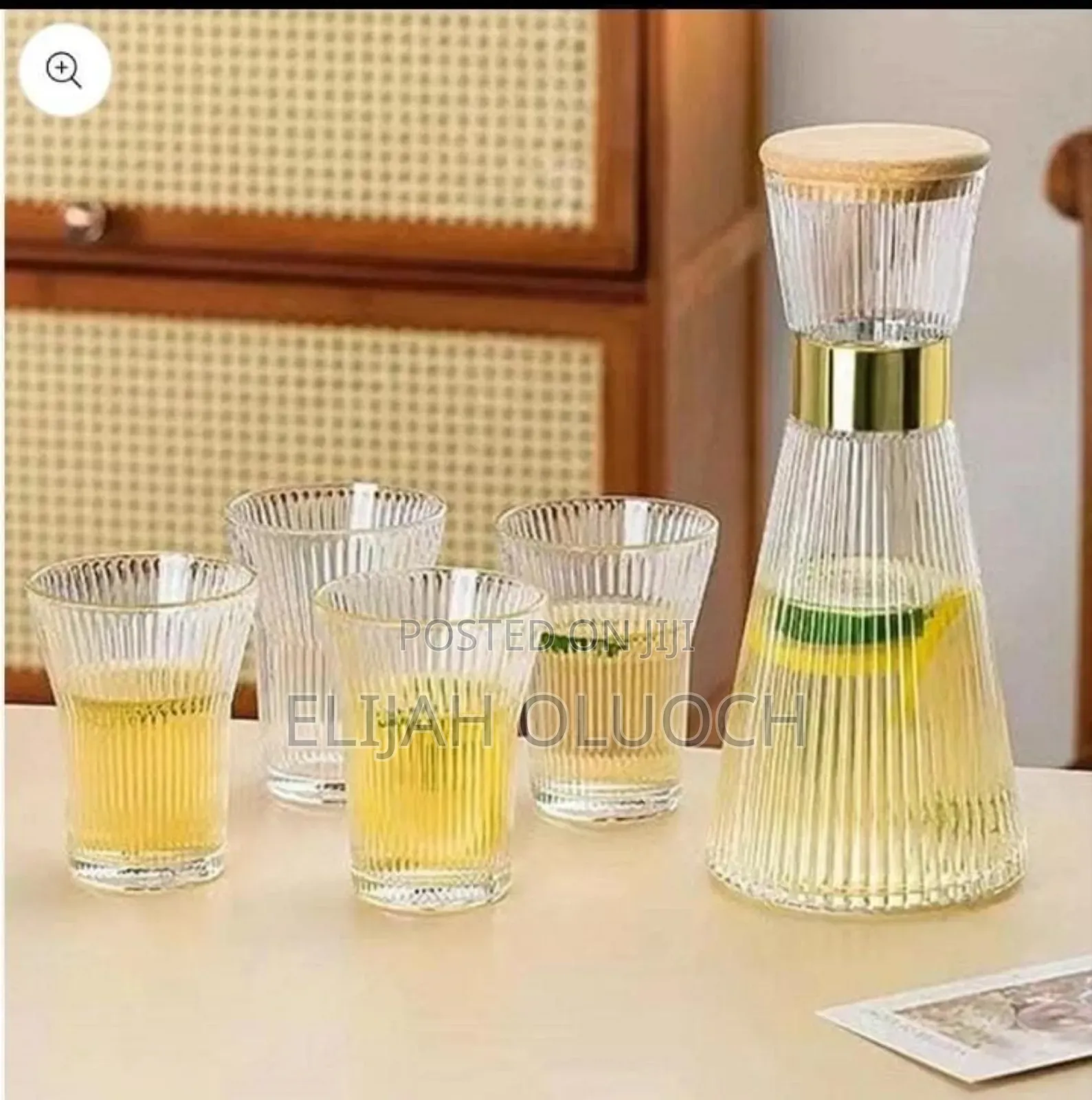 Lass Carafe With Glasses*

*