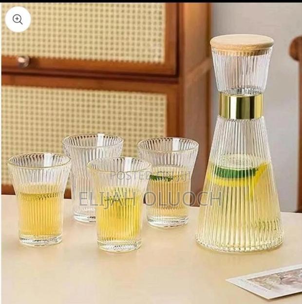 Lass Carafe With Glasses*

* - main view