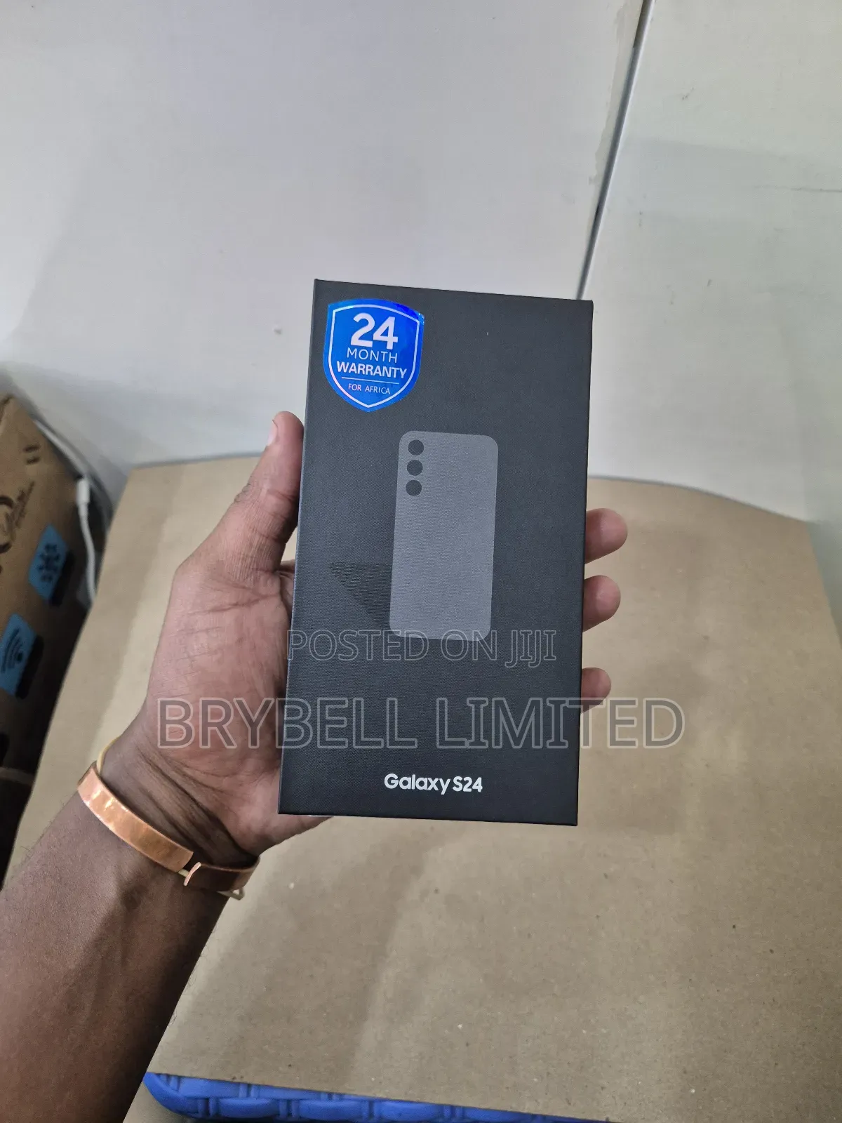 New Samsung Galaxy S24 256 GB Yellow