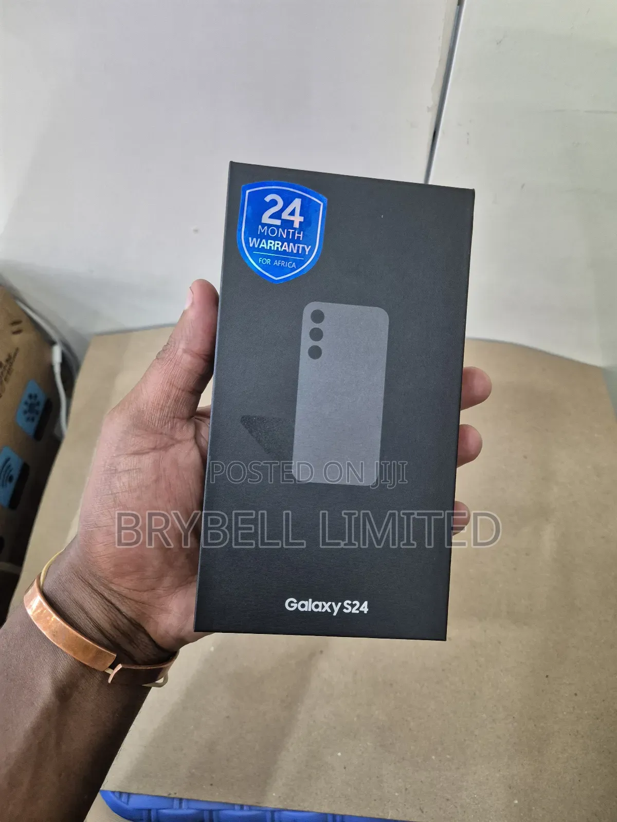 New Samsung Galaxy S24 256 GB Yellow