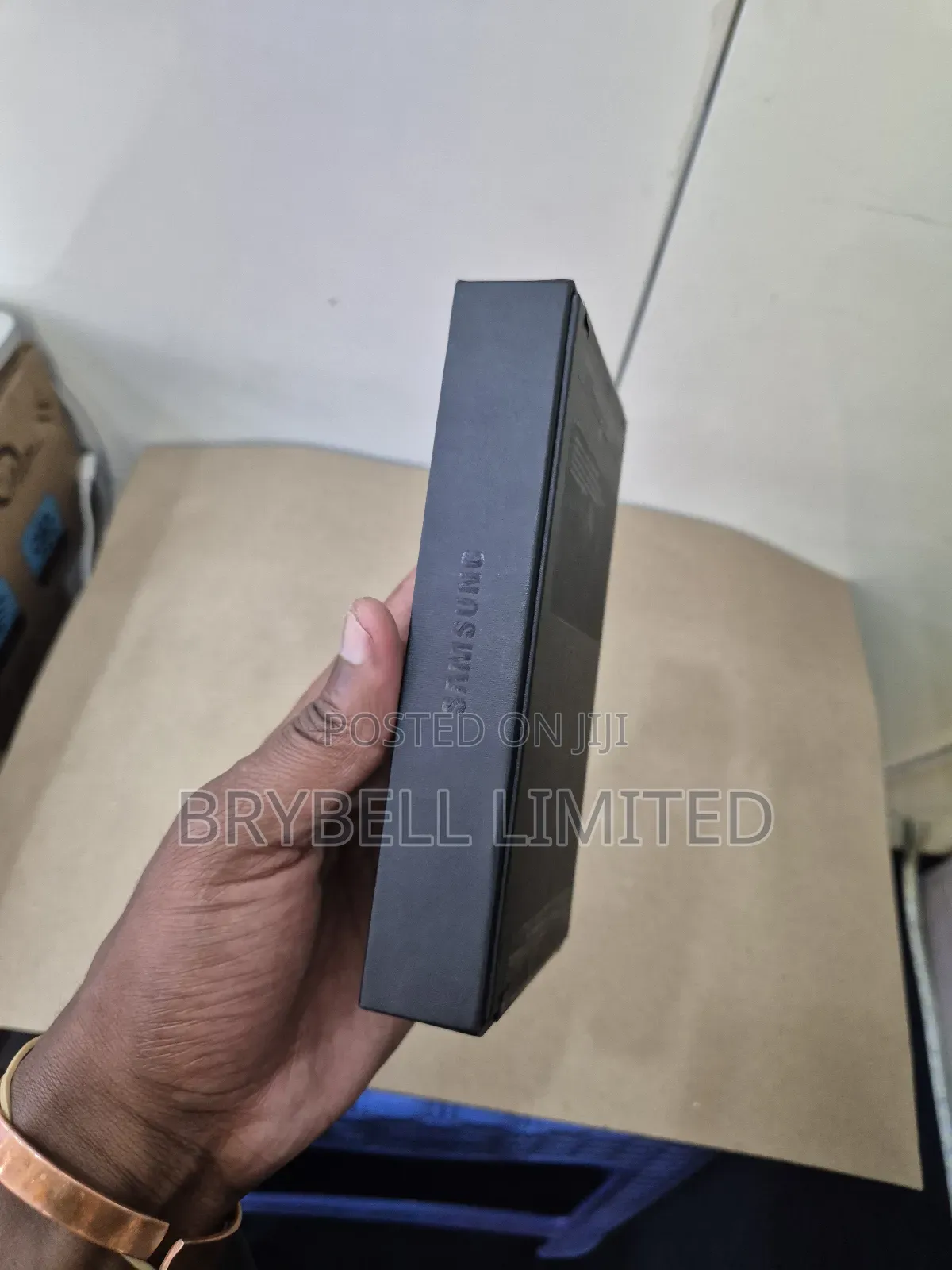 New Samsung Galaxy S24 256 GB Yellow