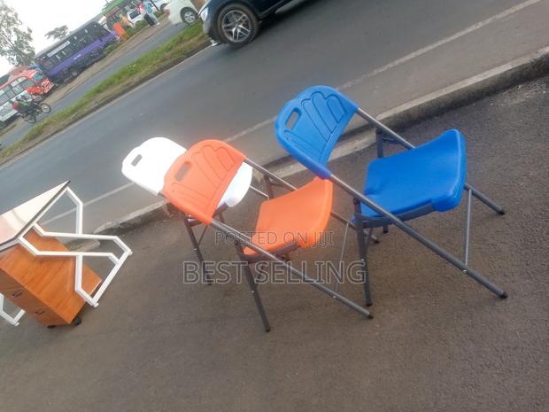 Rated Color Folderable Chairs