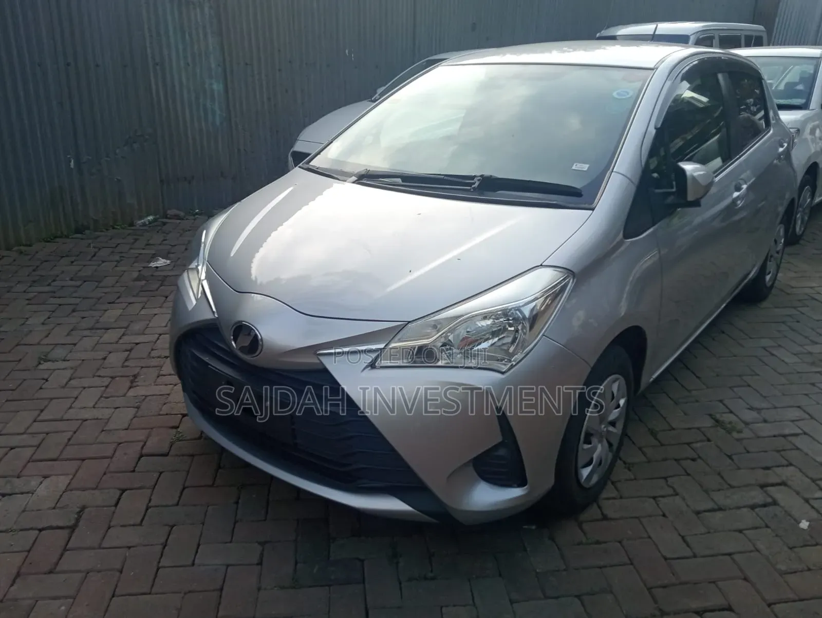 Toyota Vitz 1.0 FWD 5dr 2019 Silver