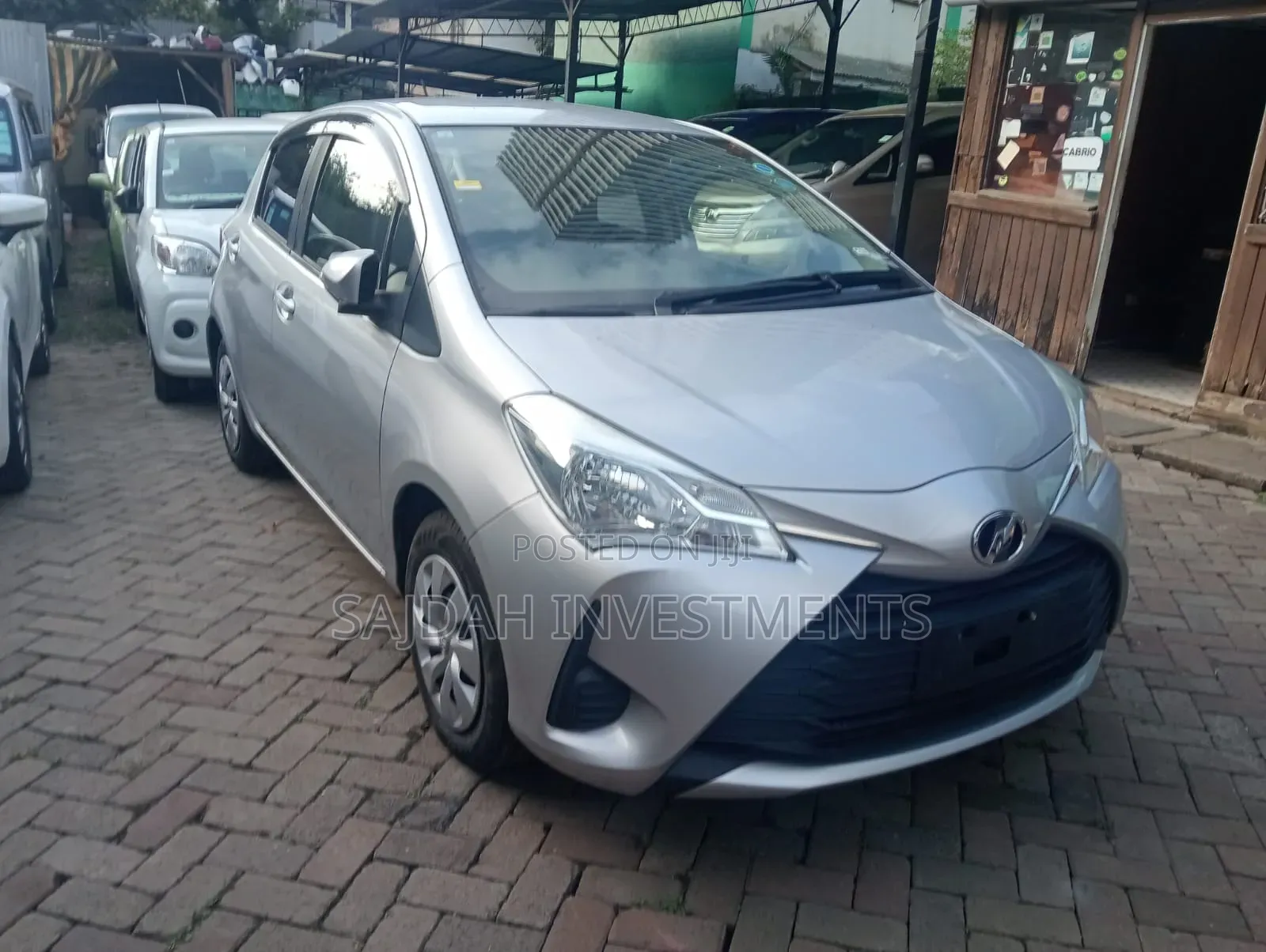 Toyota Vitz 1.0 FWD 5dr 2019 Silver
