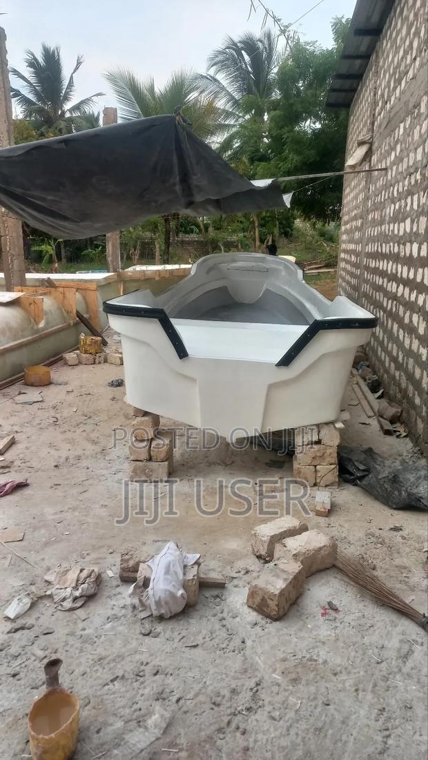 Newly Built Full Fibre Glass Boat