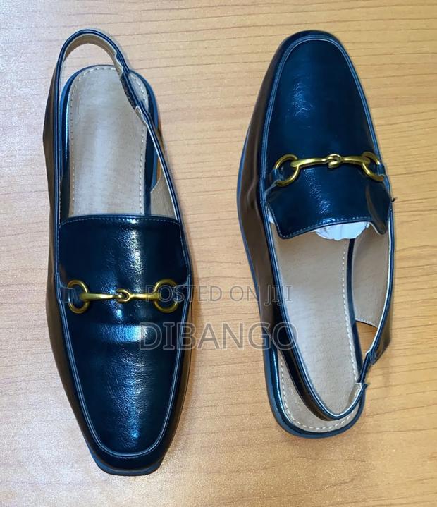 Flat Shoes - thumbnail 2