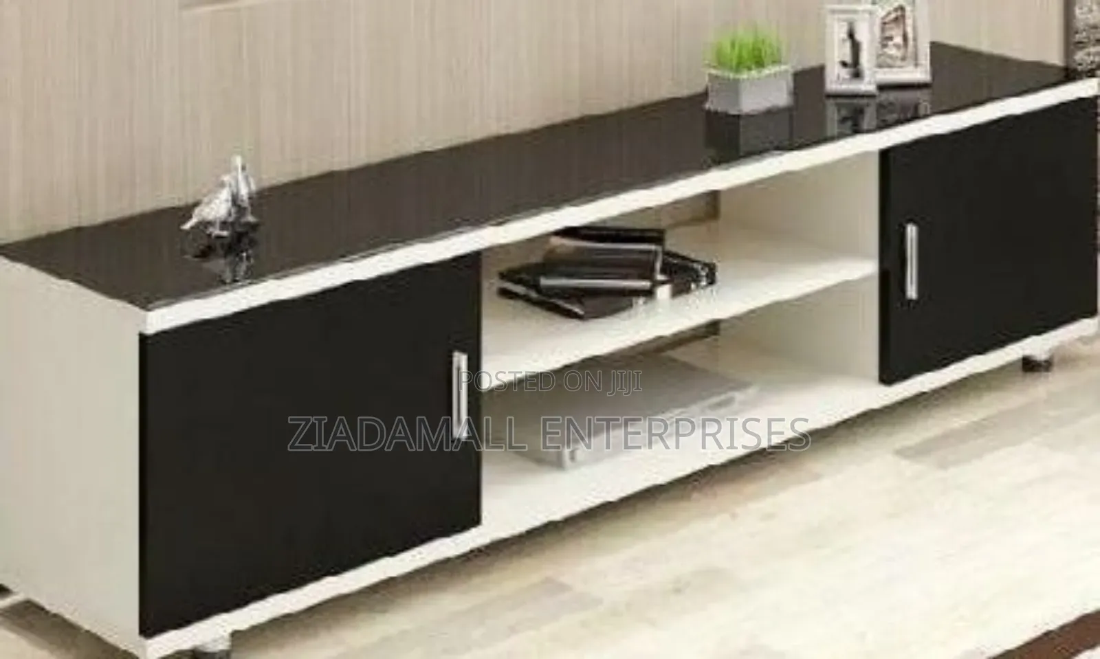 Tv Stand "Sleek 4ft Tv Stand – Modern Design for a Stylish Home