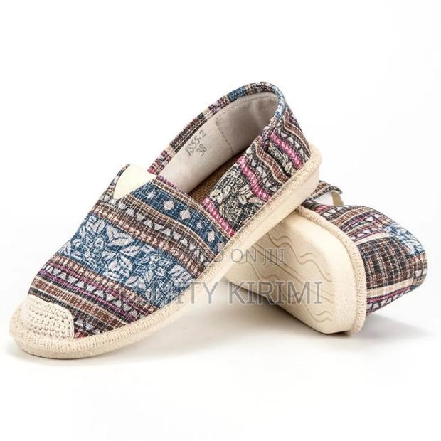 Adidas Samba, Vans and Some Open Shoes. - thumbnail 4