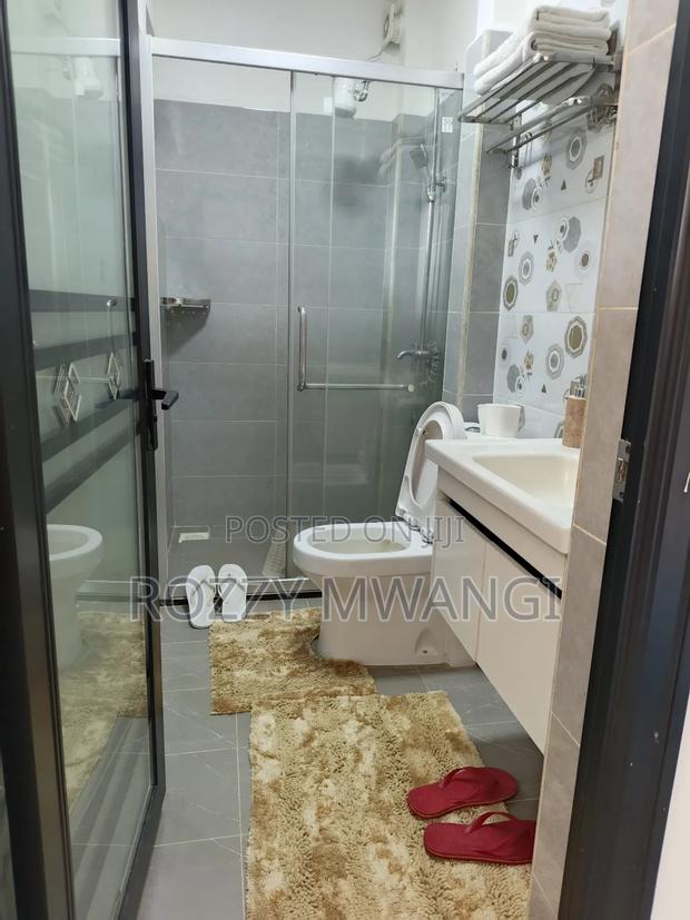 Airbnb 2br Kilimani - thumbnail 11