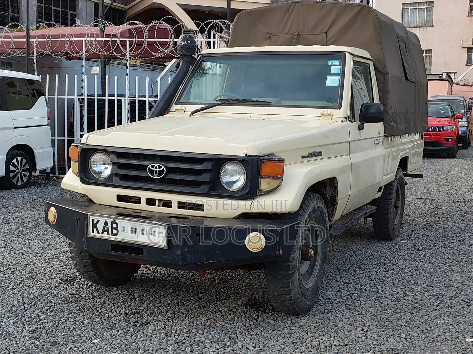Toyota Land Cruiser 1990 Beige