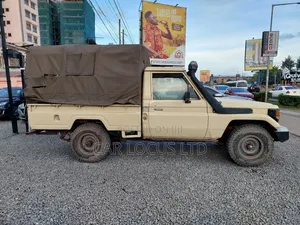 Toyota Land Cruiser 1990 Beige