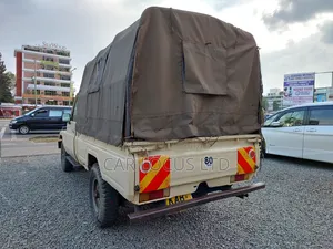 Toyota Land Cruiser 1990 Beige