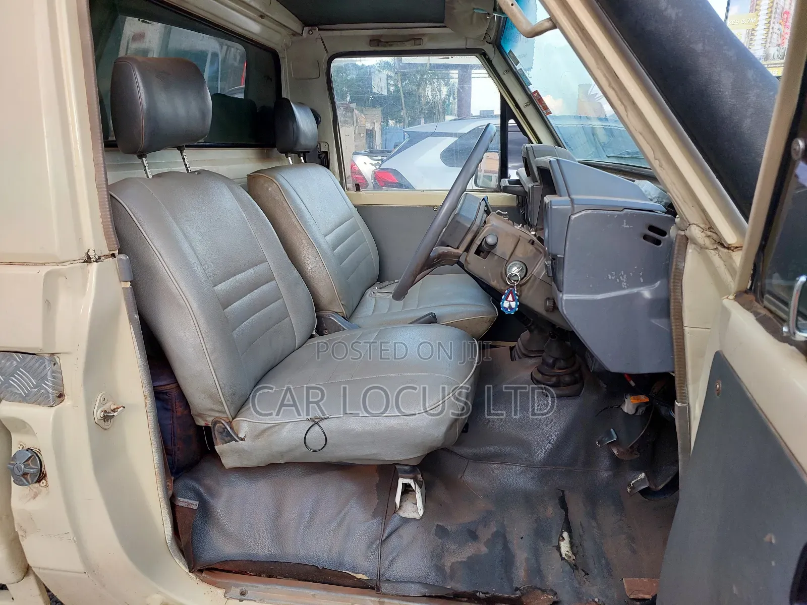 Toyota Land Cruiser 1990 Beige