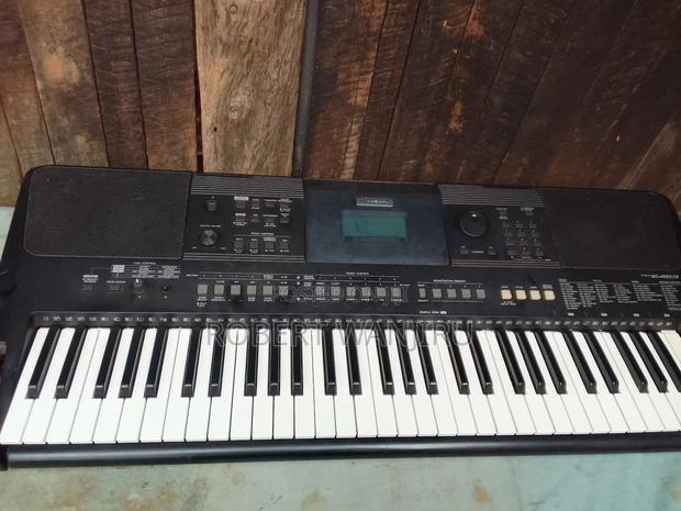 Yamaha Keyboard - thumbnail 3