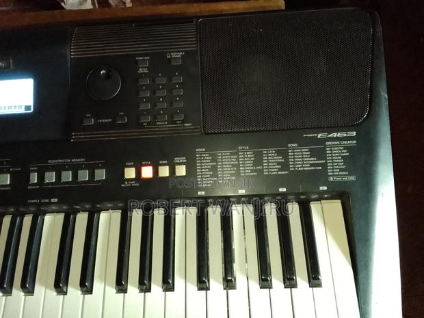 Yamaha Keyboard - thumbnail 4