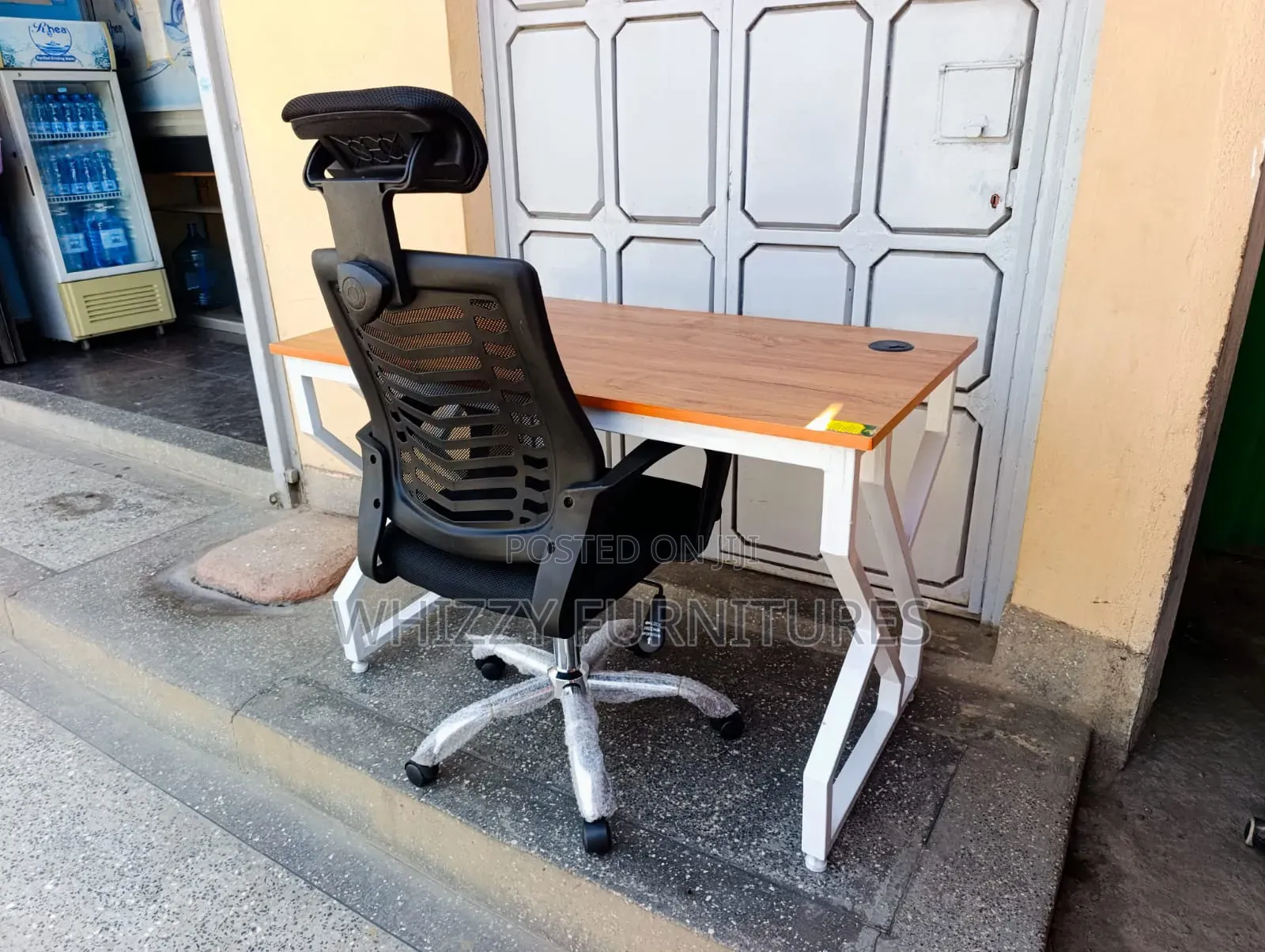 Office Desk And Headrest Office Chair