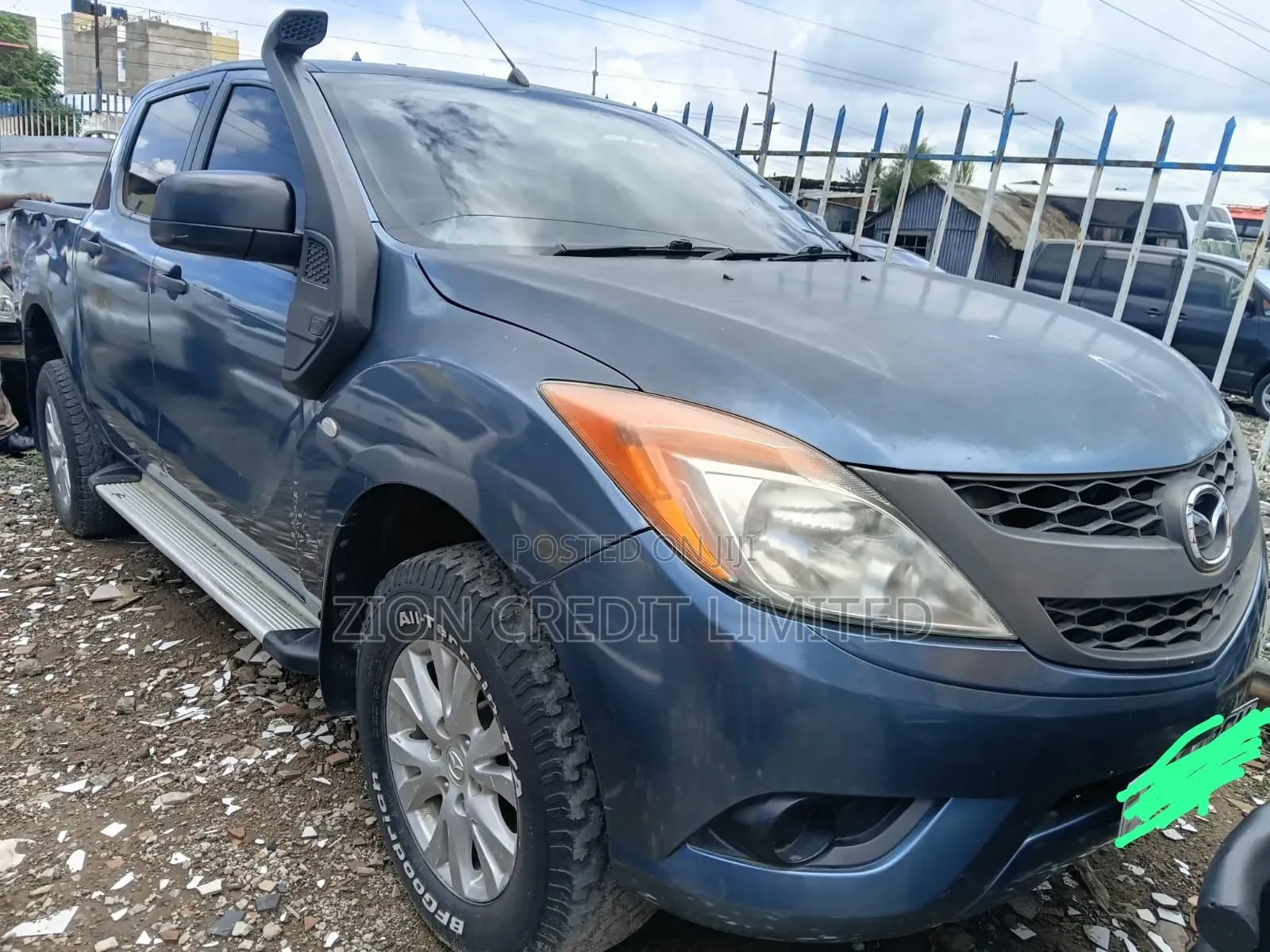 Mazda BT-50 2014 Blue