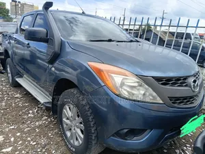 Mazda BT-50 2014 Blue