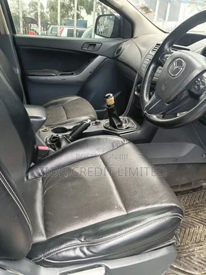 Mazda BT-50 2014 Blue