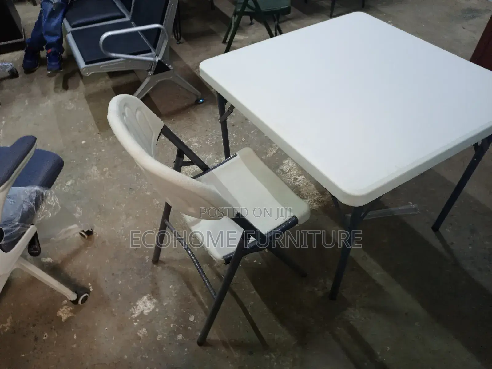 Square Foldable Table