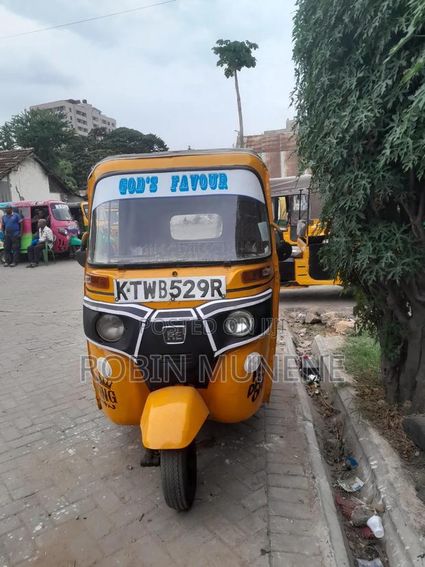 Bajaj RE 2021 Yellow - thumbnail 8