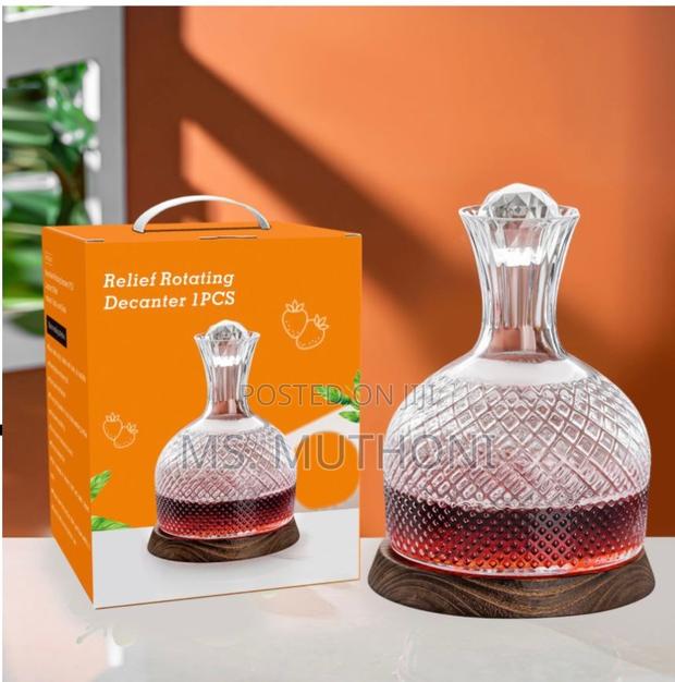 700 Ml Wine Aeration With 360° Rotation Decanter - thumbnail 2