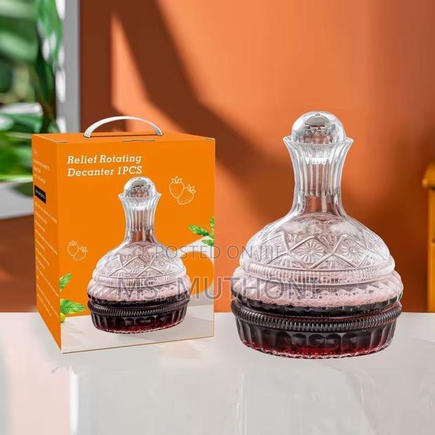 700 Ml Wine Aeration With 360° Rotation Decanter - thumbnail 3