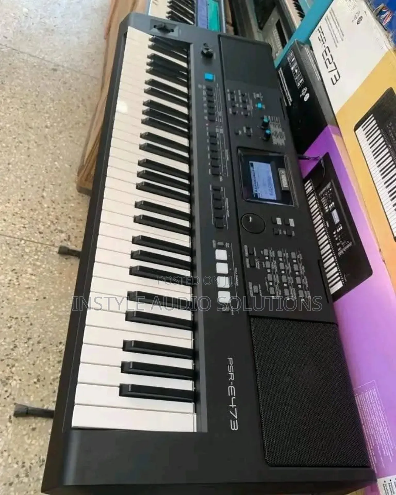 Yamaha PSR E 473 Original Keyboard Plus Metallic Stand Adjustable