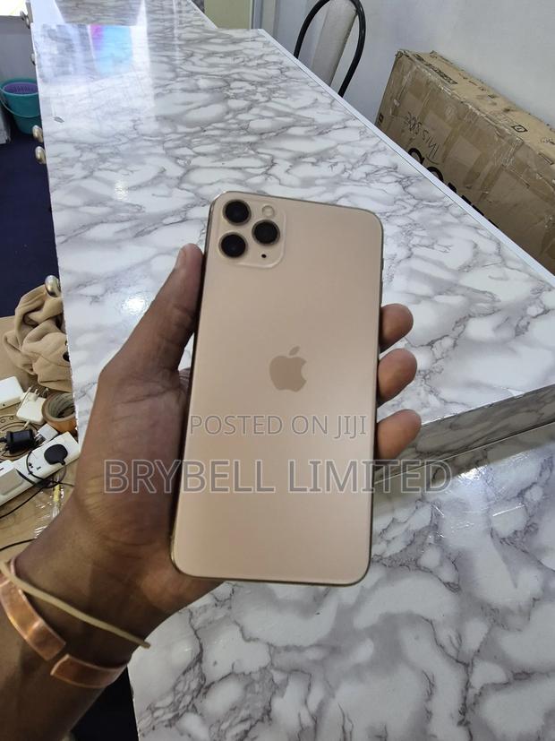 Apple iPhone 11 Pro Max 256 GB Gold - thumbnail 2
