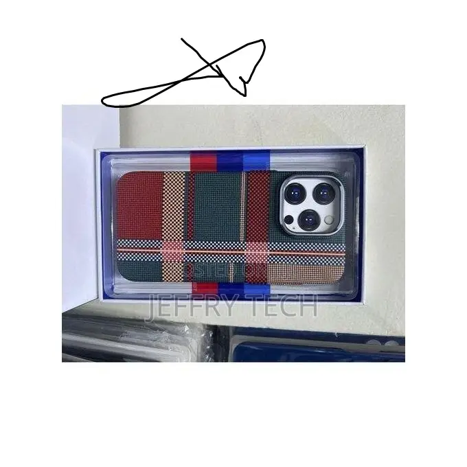 Luxo Carbon Fiber Tribal Magsafe Case for iPhone 14 Pro Max