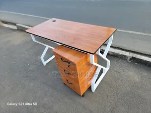 Tables With Mobile Pedestal