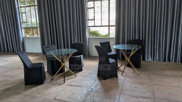 Glass Round Tables