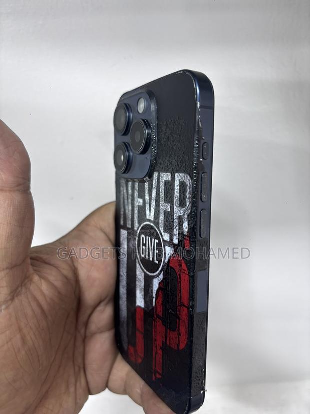 Apple iPhone 15 Pro 256 GB - thumbnail 3