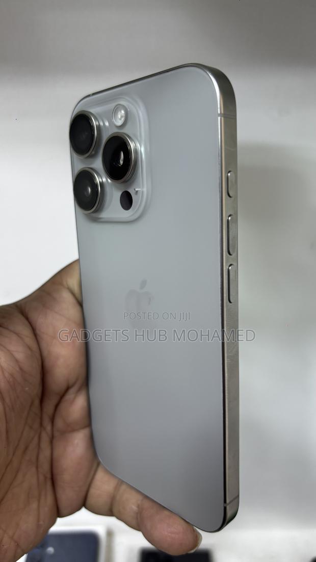 Apple iPhone 16 Pro 256 GB Gray - thumbnail 5