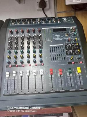 Crest Audio Mk-600usb Professional Mixer.