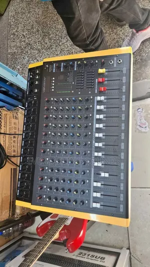 Max 12 Channel Audio Mixer