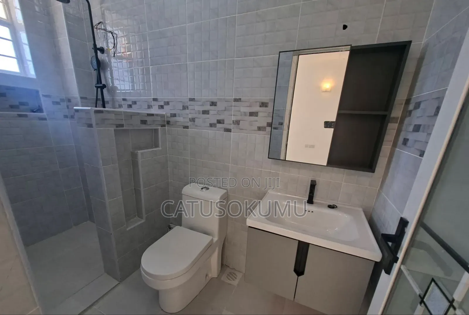 5bdrm Maisonette in Kitengela for sale
