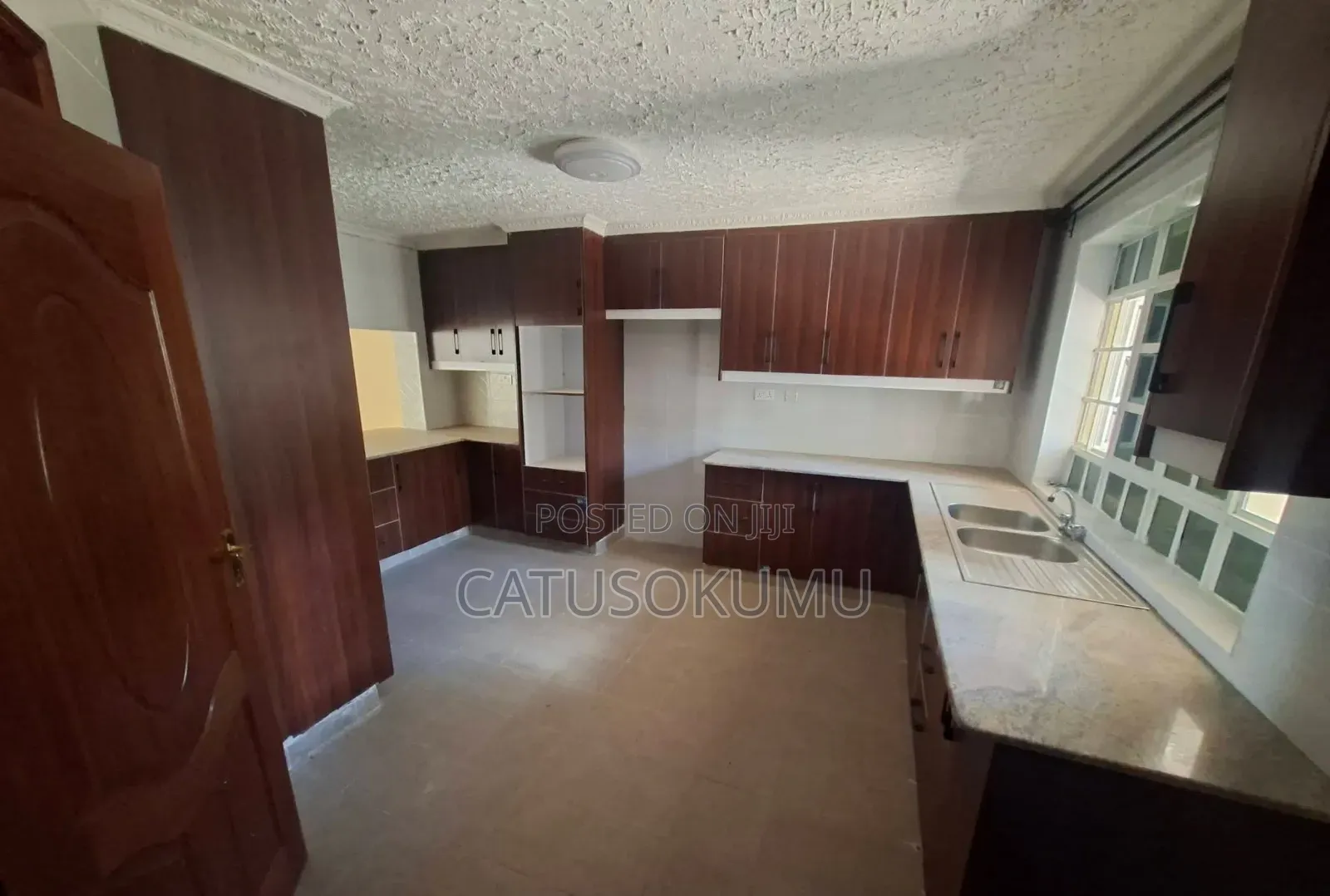 5bdrm Maisonette in Kitengela for rent