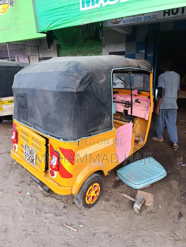 Bajaj RE 2017 Blue - thumbnail 4