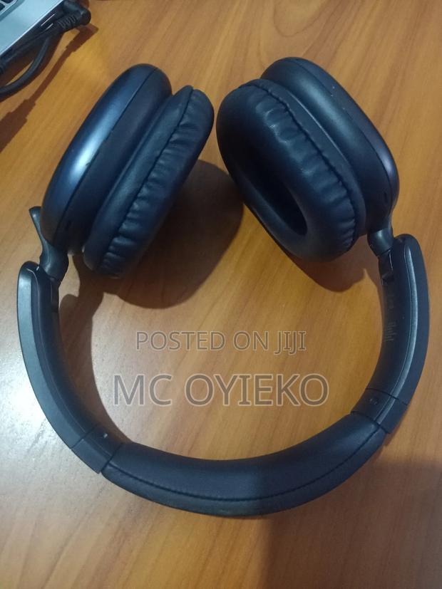 Head Phones - main view