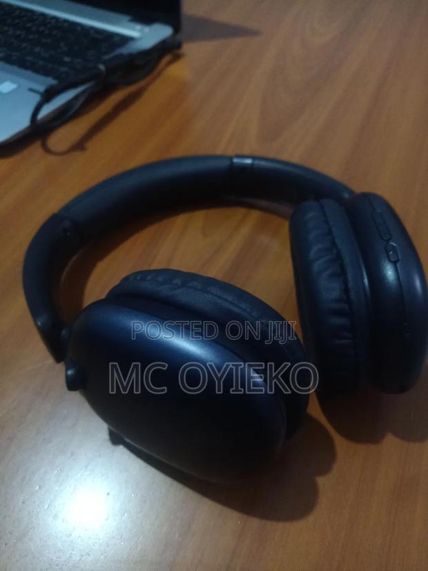 Head Phones - thumbnail 3