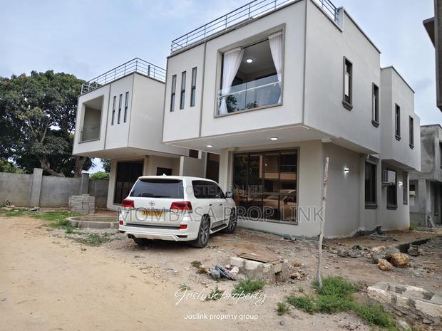 3bdrm Duplex in Mtwapa for sale - main view