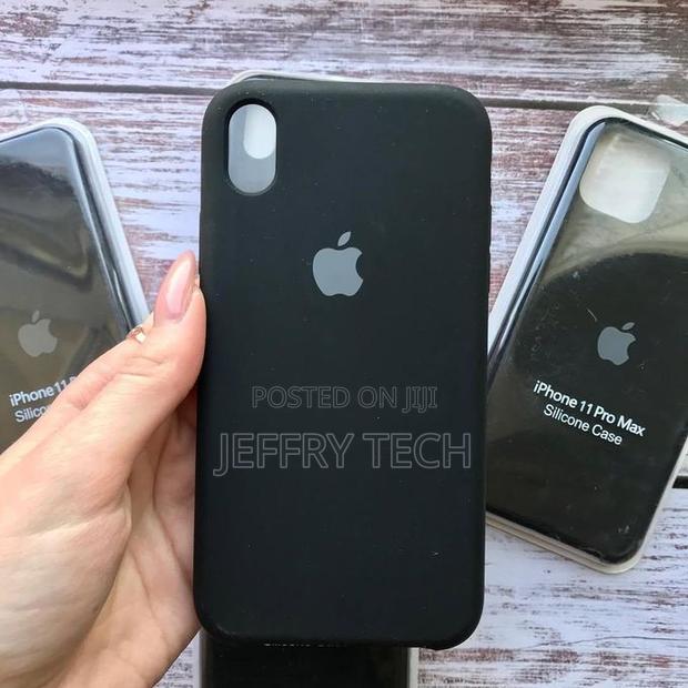 Apple iPhone Xs Max Original Silicone Case/Cover, Liquid Silicone Phon - main view
