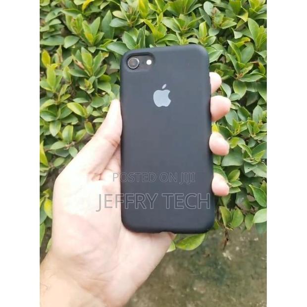 Apple iPhone 7/8 Plus + Original Silicone Case/Cover, Liquid Silicone - main view