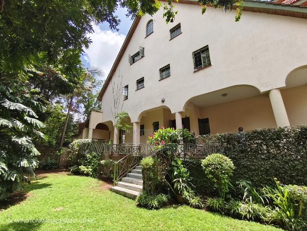 4bdrm Townhouse / Terrace in Maziwa for rent