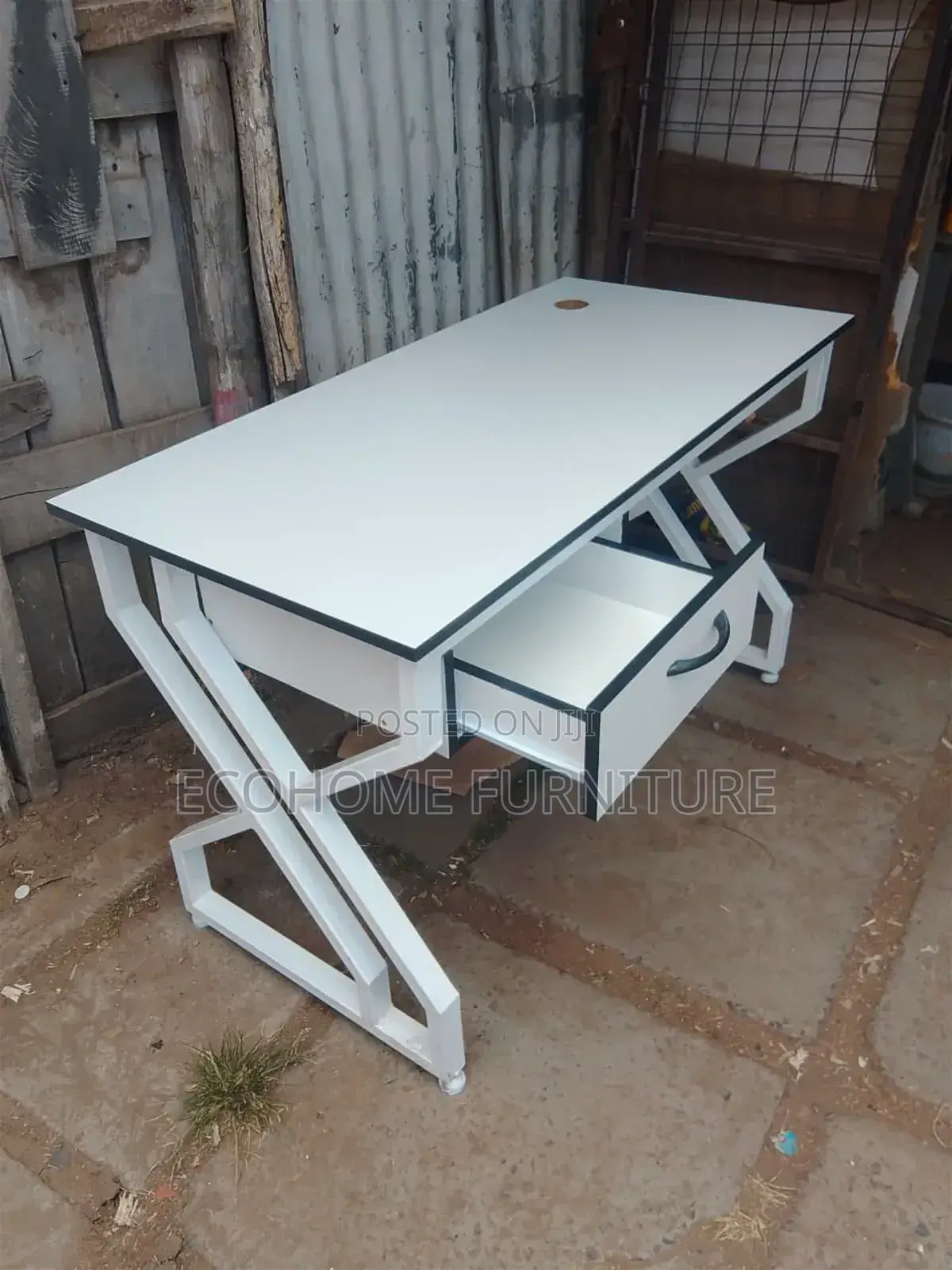 Metallic Study Desk With One Drawers