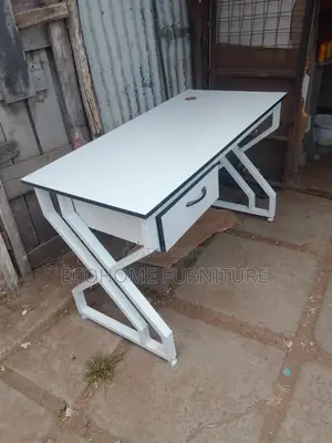 Metallic Study Desk With One Drawers
